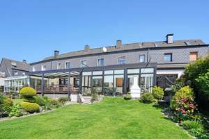 Hübsches Reihenmittelhaus mit traumhaftem Garten in Harpen – Die vollständige Adresse der Immobilie erhältst du vom Anbieter., 44805 Harpen/Rosenberg, Bochum – Vorschaubild 2