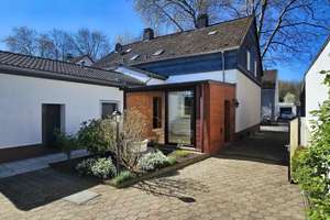 Doppelhaushälfte mit Garage und Garten in ruhiger Wohngegend – Die vollständige Adresse der Immobilie erhältst du vom Anbieter., 45326 Altenessen-Süd, Essen – Vorschaubild 1