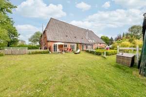 Großzügiges Bauernhaus bei Badendorf mit vielseitigen Nutzungsmöglichkeiten – Die vollständige Adresse der Immobilie erhältst du vom Anbieter., 23556 Sankt Lorenz Nord, Lübeck – Vorschaubild 3