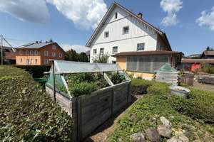 Gepflegtes Bauernhaus mit tollen Ausbaumöglichkeiten & großem 2. Flurstück (bebaubar), LK Ravensburg – Wolfegger Straße 9, 88364 Wolfegg – Vorschaubild 3
