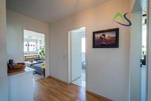 Perfekte Lage! Ruhige und lichtdurchflutete Zweizimmerwohnung im Dachgeschoss mit Westbalkon – 93051 Kumpfmühl-Ziegetsdorf-Neuprüll, Regensburg – Vorschaubild 3