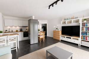 3 Zimmer mit Loggia und Garage 4,5 % Rendite p.A. oder Eigenbedarf – 50767 Pesch, Köln – Vorschaubild 3