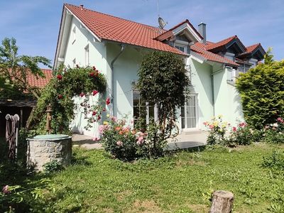 Stadt Plattling: Gepflegte Doppelhaushälfte Bj. 2002 m. herrlichem Garten in ruhiger Anliegerstraße