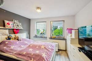 Zweifamilienhaus mit Panoramablick in gehobener Lage in Kleinostheim – Die vollständige Adresse der Immobilie erhältst du vom Anbieter., 63801 Kleinostheim – Vorschaubild 5