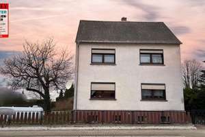 Wohnhaus mit großzügigem Grundstück – Die vollständige Adresse der Immobilie erhältst du vom Anbieter., 9385 Lugau/Erzgebirge – Vorschaubild 2