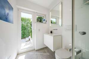 ***Sonnige Villa mit traumhaftem Panoramablick, Garten, Terrasse und Schwimmbad*** – Die vollständige Adresse der Immobilie erhältst du vom Anbieter., 70839 Gerlingen – Vorschaubild 21