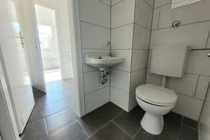 Frisch renovierte 3-Zimmer-Wohnung mit Balkon und Aufzug! – Philosophenweg 4, 45279 Freisenbruch, Essen – Vorschaubild 14