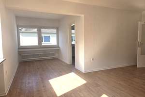 **Geräumige und bezugsfertige 3-Raum in Rüttenscheid** Balkon + Aufzug – Rüttenscheider Str. 169, 45131 Rüttenscheid, Essen – Vorschaubild 3