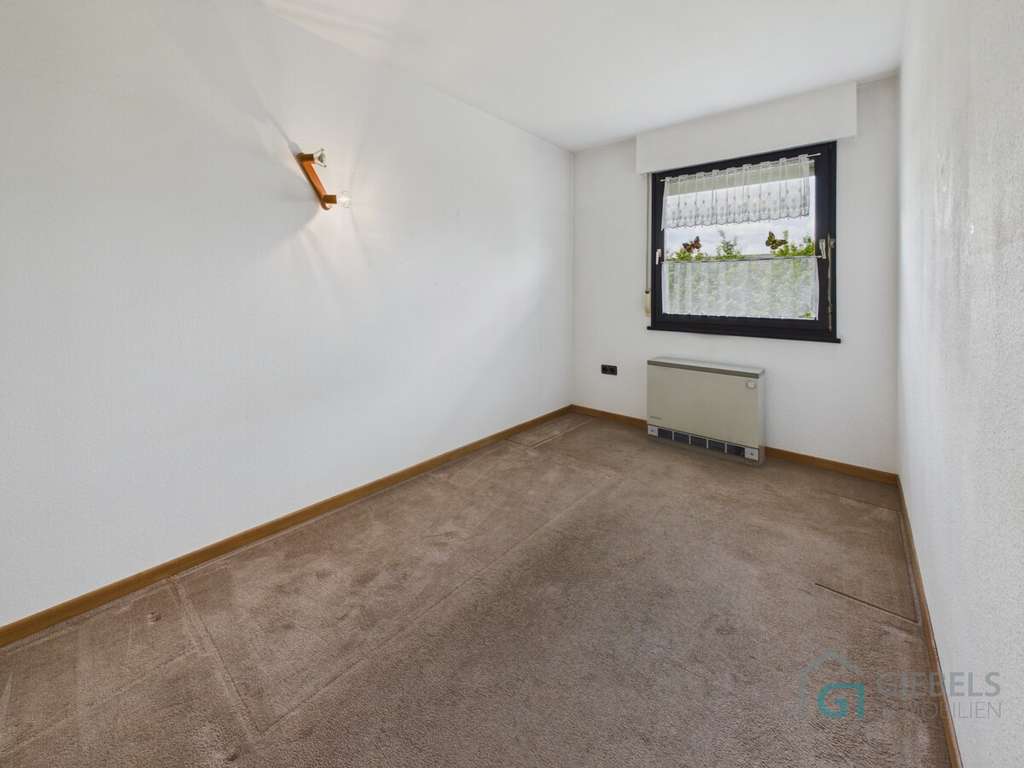 Immobilie in Meinerzhagen - Einfamilienhaus mit großem Grundstück in gefragter Wohngegend - Bild 4