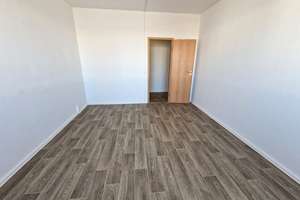 Property thumbnail 9