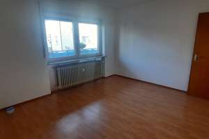 Einfache 2-Raum-Wohnung mit Balkon und EBK in Karlsruhe – Flughafenstraße 57, 76149 Neureut, Karlsruhe – Vorschaubild 3