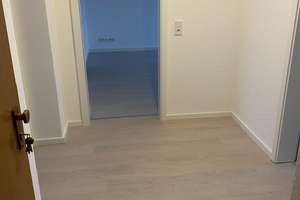 Anmieten und 500 EUR WM-Prämiengutschein sichern! Modernisierte 3-Zimmer-Wohnung in Elberfeld – Albertstraße 82a, 42289 Heckinghausen, Wuppertal – Vorschaubild 4