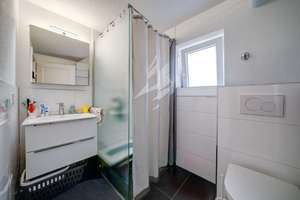 Wohn- u. Geschäftshaus (ca. 415 m²) mit 5 Wohnung u. großer Gewerbefläche im EG in KN-Wollmatingen – Die vollständige Adresse der Immobilie erhältst du vom Anbieter., 78467 Wollmatingen, Konstanz – Vorschaubild 19