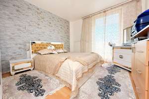 Vermietete 4-Zimmer-Wohnung mit zwei Balkonen und attraktivem WG-Potenzial