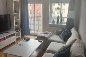 Helle 2-Zimmer-Wohnung voll möbliert, mit Balkon in bester Lage Brunnenstraße – Brunnenstraße 40, 10115 Mitte (Ortsteil), Berlin – Vorschaubild 1