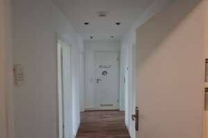 Frisch gestrichene 3 Zimmer Wohnung mit Balkon in Köln-Holweide - 1 Monat Mietfrei – Bergisch Gladbacher Str. 442, 51067 Holweide, Köln – Vorschaubild 8