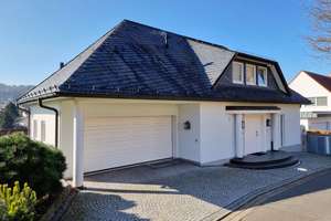 Wilhelm Immobilien. Exklusive Villa mit Fernblick – Nur 10 Minuten von Gelnhausen und Hanau entfernt – Die vollständige Adresse der Immobilie erhältst du vom Anbieter., 63589 Linsengericht – Vorschaubild 3