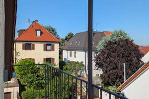 Wohnen im wunderschönen Buchwald - DG-Wohnung mit Hobbyraum und 180qm eigenem Gartenanteil – Im Buchwald 31, 70186 Gablenberg, Stuttgart – Vorschaubild 12
