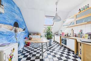 Altbauwohnung mit Wärmepumpe und Terrasse in zentraler Lage zum Veredeln ! – Die vollständige Adresse der Immobilie erhältst du vom Anbieter., 65185 Mitte, Wiesbaden – Vorschaubild 11