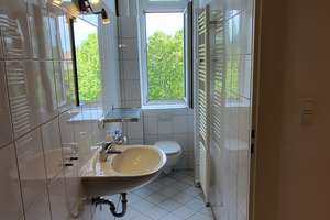Schöne sanierte 1,5-Zi-Wohnung in der Mitte von Wiesbaden – Kaiser-Friedrich-Ring 72, 65185 Mitte, Wiesbaden – Vorschaubild 2