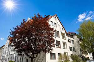Ihr neues IMMOBILIEN QUARTIER: List! FREIE 3-Zi. EG-Wohnung m. Balkon IDEAL FÜR JEDE LEBENSPHASE – Die vollständige Adresse der Immobilie erhältst du vom Anbieter., 30177 List, Hannover – Vorschaubild 1