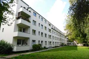 Großzügige 2-Raum-Wohnung wartet auf netten Bewohner ! – Freigrafendamm 13, 44803 Altenbochum, Bochum – Vorschaubild 1