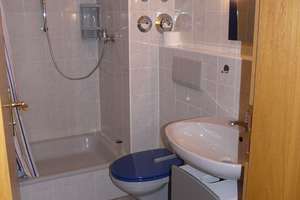 Haunstetten,  möbliertes 1  Zi. - Appartement mit Balkon und TG,  – Marconistraße 8, 86179 Haunstetten-Ost, Augsburg – Vorschaubild 3