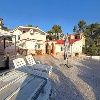 Charmantes Chalet in La Baronia de Mar, Bellvei