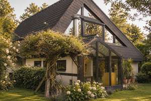 Architektenhaus in Bestlage von Oberursel-Eichwäldchen – Wohnen am Wald – Ahornweg 50, 61440 Oberursel (Taunus) – Vorschaubild 2