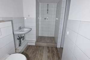 Sanierte 2-Zimmer-Dachgeschosswohnung mit Fußbodenheizung in Duisburg – provisionsfrei – Liebfrauenstraße 7, 47053 Hochfeld, Duisburg – Vorschaubild 4