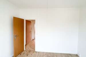 2-Raum-Wohnung mit super Einbauküche und Balkon – Wolgograder Allee 72, 9123 Hutholz, Chemnitz – Vorschaubild 12