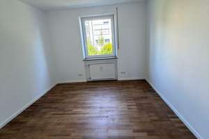 Großzügige 3-Zimmer-Wohnung, 2 Balkonen und Stellplatz – Die vollständige Adresse der Immobilie erhältst du vom Anbieter., 86156 Kriegshaber, Augsburg – Vorschaubild 5