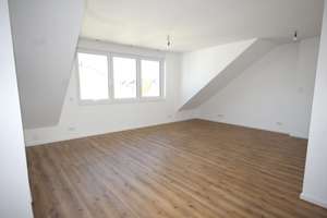 Moderne Dachgeschosswohnung mit Loggia in Düsseldorf-Derendorf – Blumenthalstraße 7, 40476 Derendorf, Düsseldorf – Vorschaubild 2