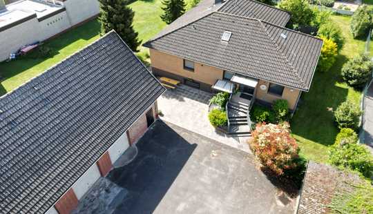 Bild von Gepflegtes Einfamilienhaus mit Nebengebäude in Kästorf