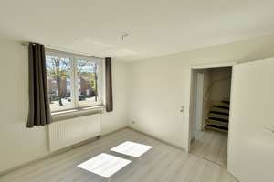 Reihenmittelhaus im gepflegten Zustand auf Eigenland in Lübeck St. Getrud – Die vollständige Adresse der Immobilie erhältst du vom Anbieter., 23566 Sankt Gertrud, Lübeck – Vorschaubild 17