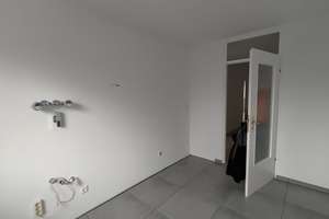 Jakobervorstadt: Helle, großzügige, vermietete 4-Zimmer-Eigentumswohnung an der Oblatterwallstraße – Die vollständige Adresse der Immobilie erhältst du vom Anbieter., 86153 Jakobervorstadt-Nord, Augsburg – Vorschaubild 10