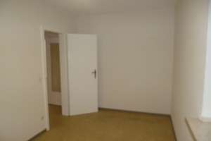Top-Lage Großzügige 3,5 Raum-ETW im EG mit Balkon und Garage – Ikenstr. 76-78, 40625 Gerresheim, Düsseldorf – Vorschaubild 8
