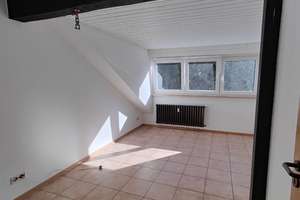 Großzügige, lichtdurchflutete Wohnung mit Balkon und Blick Richtung Stadtwald in gefragter Lage – Lotharstraße 44, 53115 Kessenich, Bonn – Vorschaubild 6