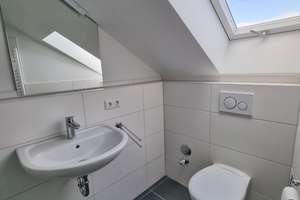 Charmante 1-Zimmer Wohnung im DG in Würzburg-Sanderau – Breslauer Straße 14, 97072 Sanderau, Würzburg – Vorschaubild 9