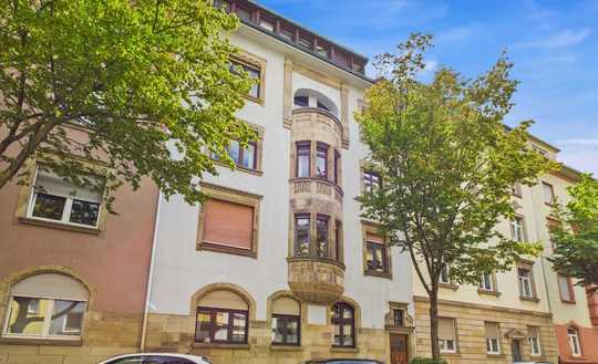 Urban, grün und lebenswert! Tolle 4 ZKB-ETW im 1.OG mit großem Garten