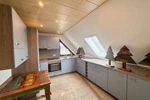Renovierte 2-Ziimer Dachgeschosswohnung in Reckendorf zu vermieten – Greifenklaustraße 10, 96182 Reckendorf – Vorschaubild 3