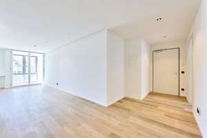 Maxvorstadt pur: 3-Zimmer-Stadtwohnung mit Tiefgaragenstellplatz – Die vollständige Adresse der Immobilie erhältst du vom Anbieter., 80333 Augustenstraße, München – Vorschaubild 2