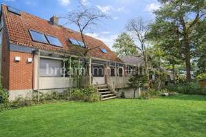 MEHRGENERATIONENHAUS MIT POTENZIAL - großzügiges 9-Zimmer-Haus mit Einliegerwohnung in Berlin-Kladow