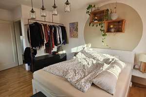 Oase der Ruhe - Schöne 3-Zimmer DG-Wohnung in Stuttgart-Bad Cannstatt (Tannenbergstrasse) – Die vollständige Adresse der Immobilie erhältst du vom Anbieter., 70374 Espan, Stuttgart – Vorschaubild 4