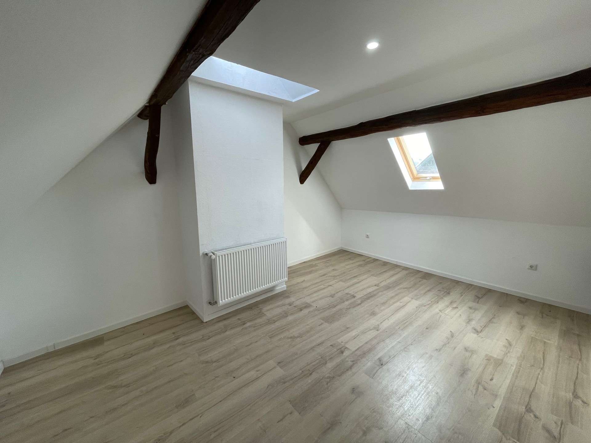 Immobilie in Braunfels - Saniertes EFH mit Scheune, Hof und Garten im Herzen von Bonbaden, ohne Provision!! - Bild 2