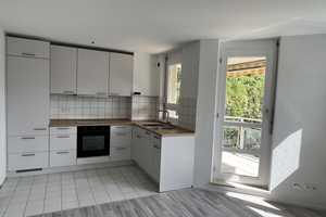Neu renoviert 2-Zi. Wohnung mit EBK und Balkon – Stuttgart – Vorschaubild 2