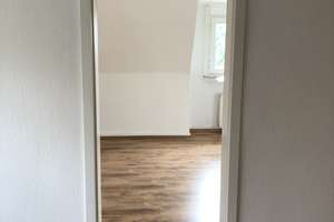 Uni-Nähe: Charmante Dachgeschosswohnung mit Einbauküche & Garten  – Spicherner Straße 24, 44149 Dorstfeld, Dortmund – Vorschaubild 7