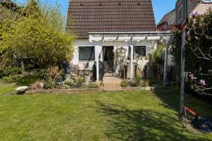 Wohnen in Hamburg-Niendorf: Gepflegtes Haus mit Einliegerwohnung und schönem Garten – Broockkampsweg 0, 22453 Niendorf, Hamburg – Vorschaubild 19
