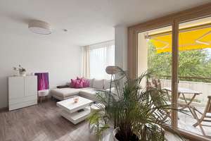 sonnige 2 Zimmerwohnung mit Balkon, Wannenbad und EBK, vermietet