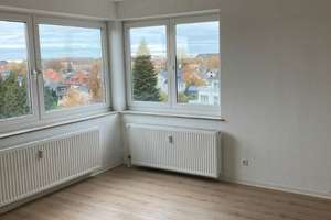Schöne Aussicht - 2- Zimmer Wohnung zum 16.06! – Rheinstr. 82, 27570 Geestemünde, Bremerhaven – Vorschaubild 1